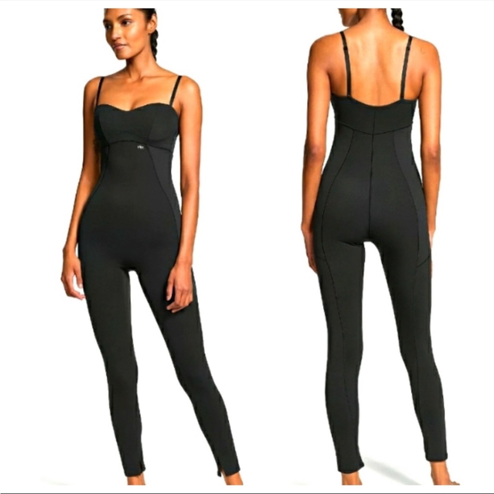 ✨SALE Victoria’s Secret Black Jumpsuit XS